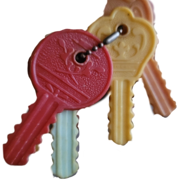 Vintage TEETH-E-KEYS Teething Toy for Babies, Keys, Colorful Nursery Decor - Picture 2 of 4